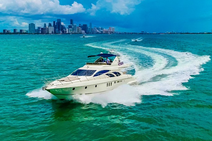 62' Azimut - Yacht Rental in Hollywood, Florida on charter in Biscayne Bay.