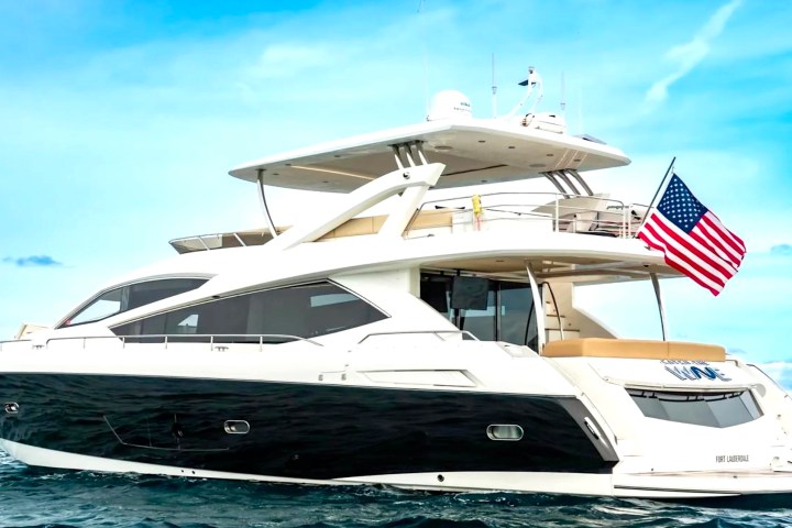 75' SunSeeker - Yacht Rental in Nassau, Bahamas