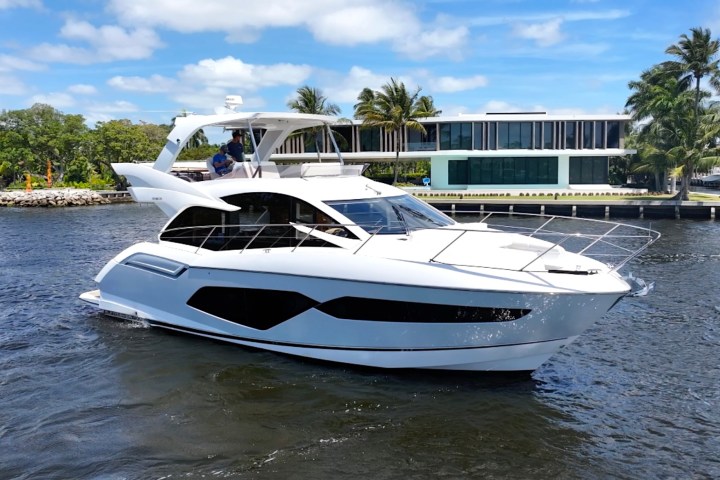 56' SunSeeker - Yacht Rental in Fort Lauderdale, Florida