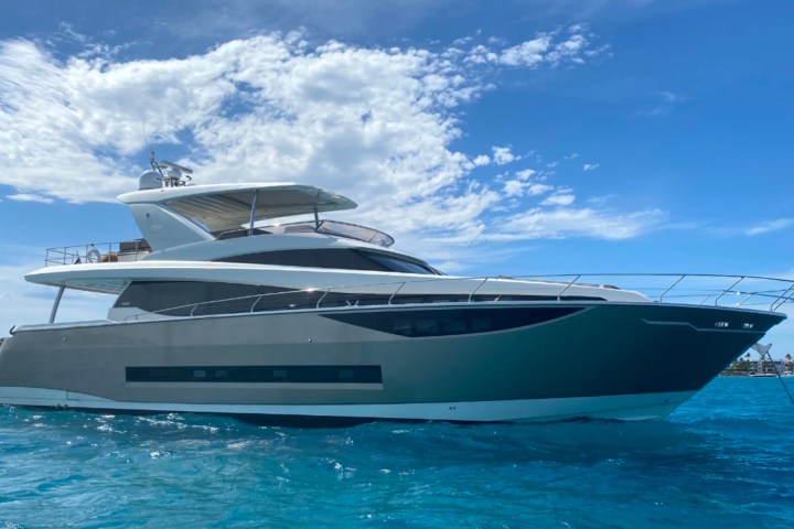 75' Prestige - Yacht Rental in Palm Beach, Florida