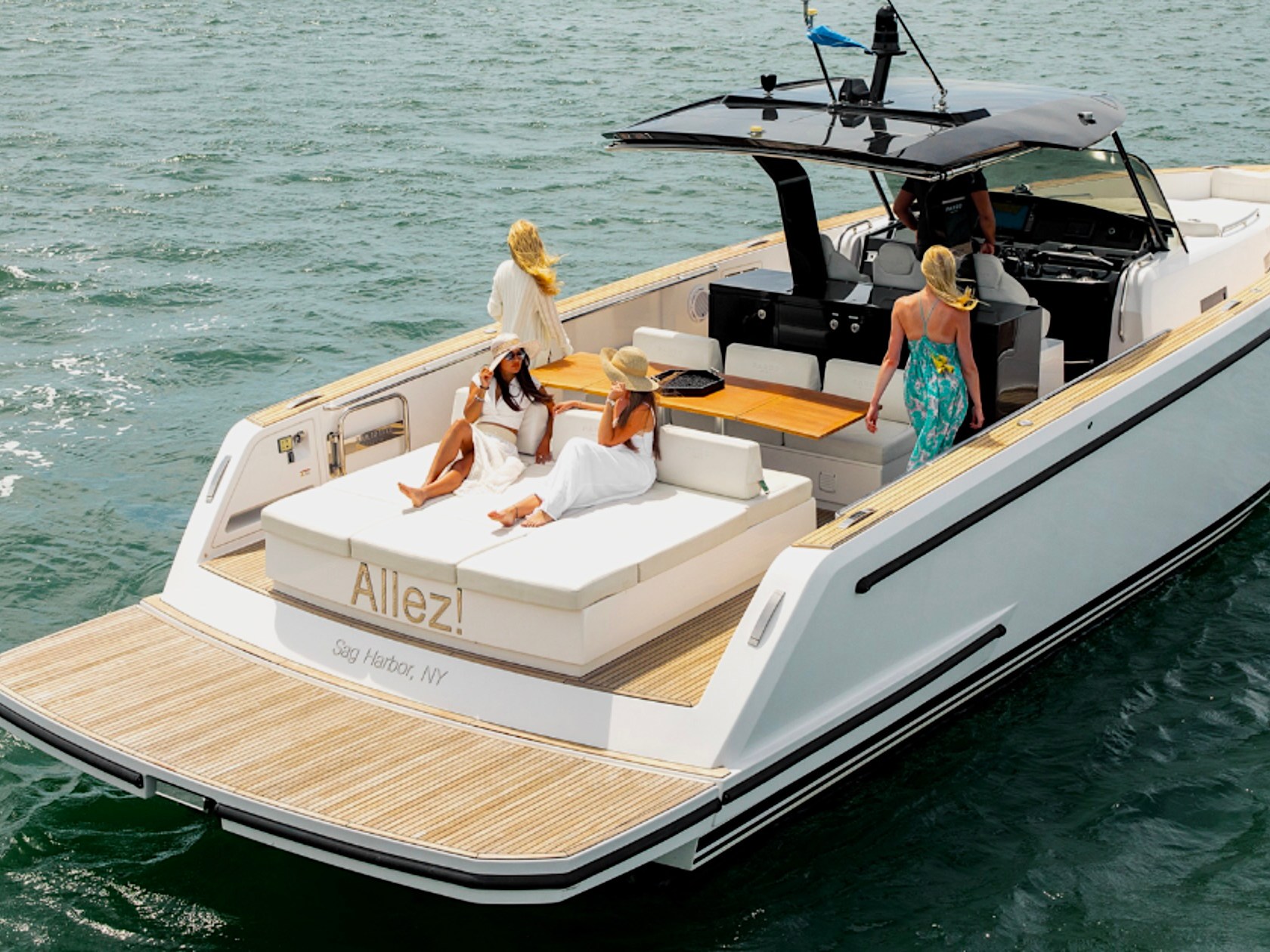 43' Pardo - Boat Rental in Riviera Beach, Florida