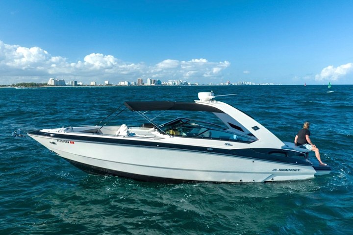 33' Monterrey - Boat Rental in Fort Lauderdale, Florida
