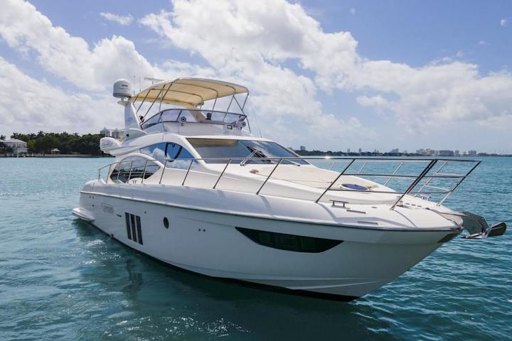 50' Azimut - Yacht Rental in Miami, Florida