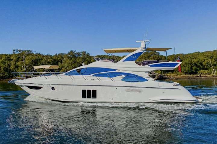 60' Azimut - Yacht Rental in Miami Beach, Florida