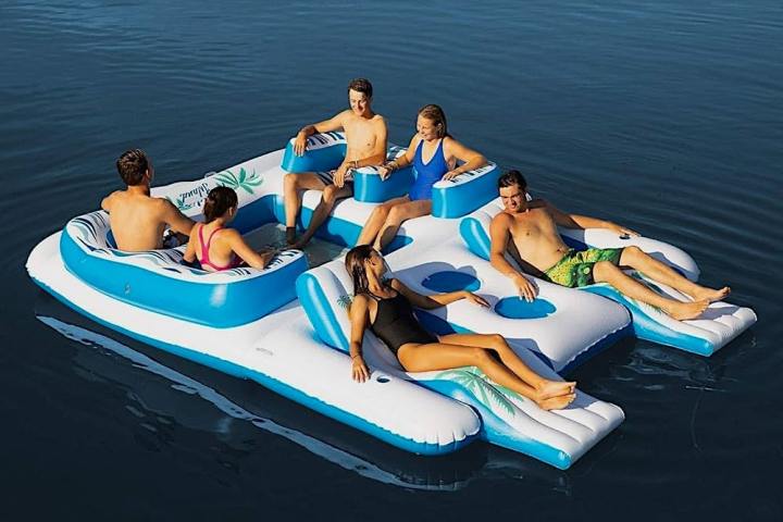 Floating Lounger - Water Toy Rentals for Boat & Yacht Charters
