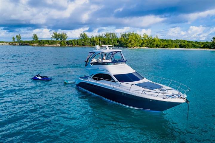 58' SeaRay - Yacht Rental in Miami Beach, Florida