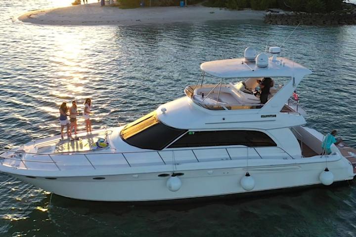 58' SeaRay [2] - Yacht Rental in Miami Beach, Florida