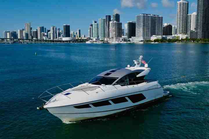 60' SunSeeker - Yacht Rental in Miami, Florida