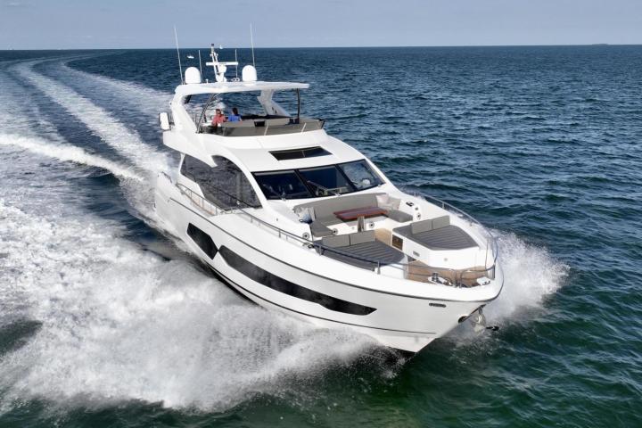78' SunSeeker - Yacht Rental in Miami Beach, Florida