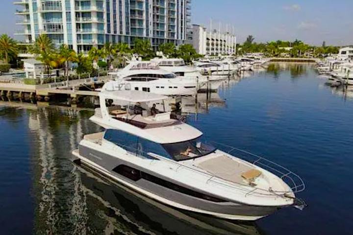 60' Prestige - Yacht Rental in Miami Beach, Florida