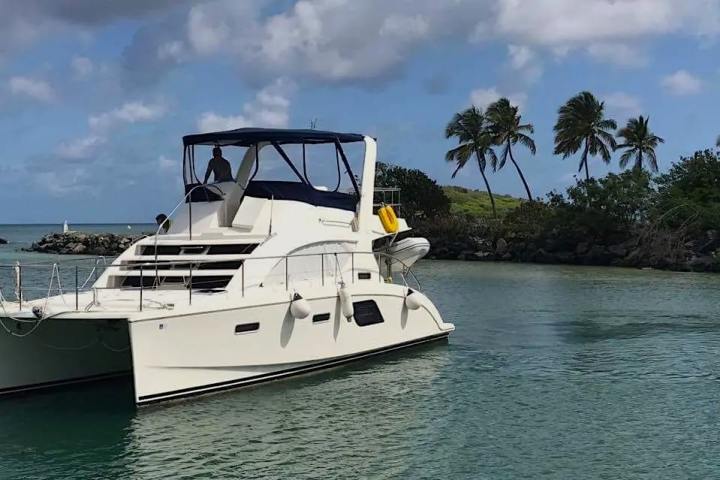 38' Aquila - Boat Rental in Melbourne, Florida