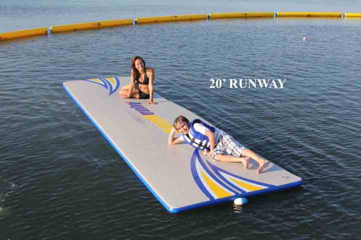 PLATFORM RUNWAY AQUAGLIDE