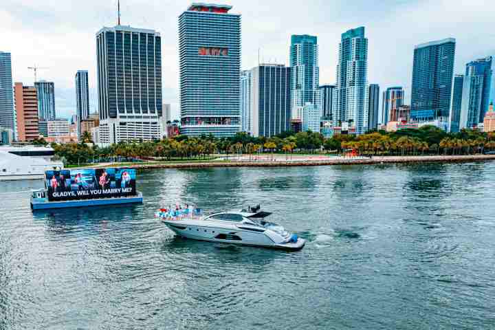 64' Atlantis - Yacht Rental in Aventura, Florida