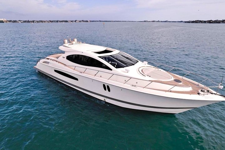 80' Lazzara - Yacht Rental in Miami, Florida